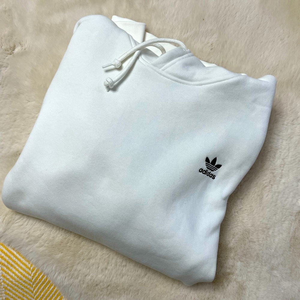 Men’s Adidas track/sweatsuit LG